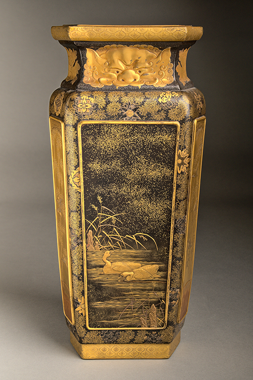 Darya Lackvase